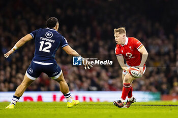 2024-02-03 - Sam Costelow of Wales during the 2024 Six nations Championship, rugby union match between Wales and Scotland on 3 February 2024 at Millenium Stadium in Cardiff, Wales - RUGBY - SIX NATIONS 2024 - WALES V SCOTLAND - SIX NATIONS - RUGBY