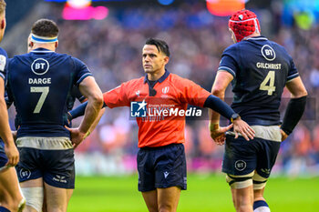 2024-02-10 - Referee Nic Berry during the 2024 Six nations Championship, rugby union match between Scotland and France on 10 February 2024 at Scottish Gas Murrayfield in Edinburgh, Scotland - RUGBY - SIX NATIONS 2024 - SCOTLAND V FRANCE - SIX NATIONS - RUGBY