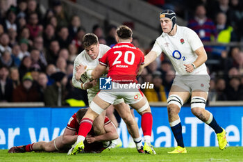 2024-02-10 - Tommy Freeman of England and Taine Basham of Wales during the 2024 Six nations Championship, rugby union match between England and Wales on 10 February 2024 at Twickenham stadium in London, England - RUGBY - SIX NATIONS 2024 - ENGLAND V WALES - SIX NATIONS - RUGBY