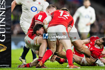 2024-02-10 - Ellis Genge of England tries to get over the line during the 2024 Six nations Championship, rugby union match between England and Wales on 10 February 2024 at Twickenham stadium in London, England - RUGBY - SIX NATIONS 2024 - ENGLAND V WALES - SIX NATIONS - RUGBY