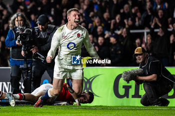 2024-02-10 - Fraser Dingwall of England celebrates scoring his sides second try during the 2024 Six nations Championship, rugby union match between England and Wales on 10 February 2024 at Twickenham stadium in London, England - RUGBY - SIX NATIONS 2024 - ENGLAND V WALES - SIX NATIONS - RUGBY