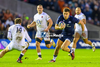 2024-02-24 - Cameron Redpath of Scotland runs at Tommy Freeman of England during the 2024 Six nations Championship, rugby union match between Scotland and England on 24 February 2024 at Scottish Gas Murrayfield in Edinburgh, Scotland - RUGBY - SIX NATIONS 2024 - SCOTLAND V ENGLAND - SIX NATIONS - RUGBY