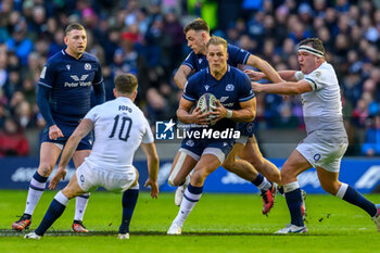 2024-02-24 - Duhan van der Merwe of Scotland runs at George Ford of England during the 2024 Six nations Championship, rugby union match between Scotland and England on 24 February 2024 at Scottish Gas Murrayfield in Edinburgh, Scotland - RUGBY - SIX NATIONS 2024 - SCOTLAND V ENGLAND - SIX NATIONS - RUGBY