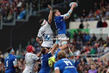 2024-03-09 - Rome, Italy 09.03.2024: Federico RUZZA (italy), Scott Cummings (Scotland) grabs the ball in a line out during the Guinness Six Nations 2024 tournament match between Italy and Scotland at Stadio Olimpico on March 09, 2024 in Rome, Italy.
 - ITALY VS SCOTLAND - SIX NATIONS - RUGBY