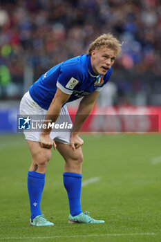 2024-03-09 - Louis Lynagh of Italy looks on during the 2024 Six nations Championship, rugby union match between Italy and Scotland on March 9, 2024 at Stadio Olimpico in Rome, Italy - RUGBY - SIX NATIONS 2024 - ITALY V SCOTLAND - SIX NATIONS - RUGBY