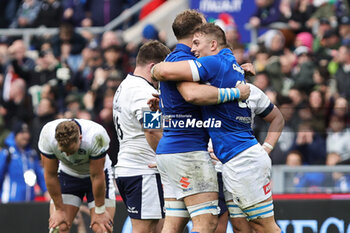 2024-03-09 - Lorenzo Cannone of Italy celebrates the victory with Niccolo' Cannone at the end of the 2024 Six nations Championship, rugby union match between Italy and Scotland on March 9, 2024 at Stadio Olimpico in Rome, Italy - RUGBY - SIX NATIONS 2024 - ITALY V SCOTLAND - SIX NATIONS - RUGBY