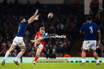 10/03/2024 - Sam Costelow of Wales and Charles Ollivon of France during the 2024 Six nations Championship, rugby union match between Wales and France on 10 March 2024 at Millenium Stadium in Cardiff, Wales - RUGBY - SIX NATIONS 2024 - WALES V FRANCE - 6 NAZIONI - RUGBY