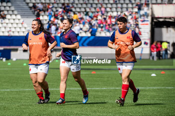 14/04/2024 - Agathe Sochat of France warms up with teammates ahead of the Women's Six Nations 2024, rugby union match between France and Italy on April 14, 2024 at Jean Bouin stadium in Paris, France - RUGBY - WOMEN'S SIX NATIONS 2024 - FRANCE V ITALY - 6 NAZIONI - RUGBY