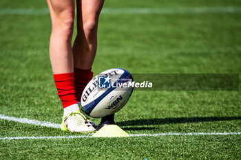 14/04/2024 - The official ball ahead of the Women's Six Nations 2024, rugby union match between France and Italy on April 14, 2024 at Jean Bouin stadium in Paris, France - RUGBY - WOMEN'S SIX NATIONS 2024 - FRANCE V ITALY - 6 NAZIONI - RUGBY