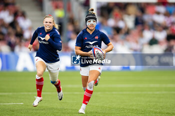 2024-09-07 - Alexandra Chambon of France makes a break during the Rugby International match between England Women and France Women at the Kingsholm Stadium, Gloucester, United Kingdom on 7 September 2024. Photo Simon King /ProSportsImages / DPPI - RUGBY - TEST MATCH - ENGLAND V FRANCE WOMEN - TEST MATCH - RUGBY