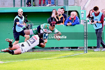 2024-10-12 - Try of Paolo Odogwu ( Benetton Rugby ) during the match between Benetton Rugby vs Hollywoodbets Sharks match at Monigo Stadium - October 12, 2024, during the United Rugby Championship 2024/2025 - BENETTON RUGBY VS HOLLYWOODBETS SHARKS - UNITED RUGBY CHAMPIONSHIP - RUGBY