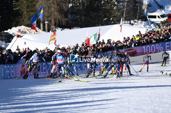 2024-01-20 - The group of athletes after the start - IBU BIATHLON WORLD CUP 2024 - MIXED RELAY (W+M) - BIATHLON - WINTER SPORTS