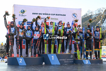 2024-01-20 - The podium of the race. Norway in first place, Italy in second place and Sweden in third place - IBU BIATHLON WORLD CUP 2024 - MIXED RELAY (W+M) - BIATHLON - WINTER SPORTS