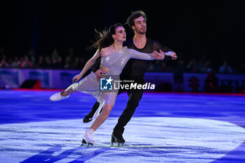 2024-01-06 - Gabriella Papadakis and Guillaume Cizeron performing - 2024 BOL ON ICE - PLUSHENKO AND FRIENDS - ICE SKATING - WINTER SPORTS