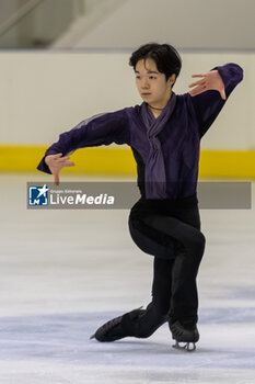 2024-09-13 - Yuma KAGIYAMA (JPN) during Men Short Program on September 13, 2024 at IceLab Bergamo Circuit, Italy - CHALLENGER SERIES LOMBARDIA TROPHY - ICE SKATING - WINTER SPORTS