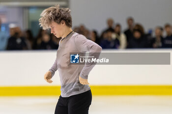 2024-09-13 - Ilia MALININ (USA) during Men Short Program on September 13, 2024 at IceLab Bergamo Circuit, Italy - CHALLENGER SERIES LOMBARDIA TROPHY - ICE SKATING - WINTER SPORTS