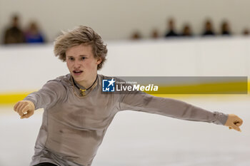 2024-09-13 - Ilia MALININ (USA) during Men Short Program on September 13, 2024 at IceLab Bergamo Circuit, Italy - CHALLENGER SERIES LOMBARDIA TROPHY - ICE SKATING - WINTER SPORTS