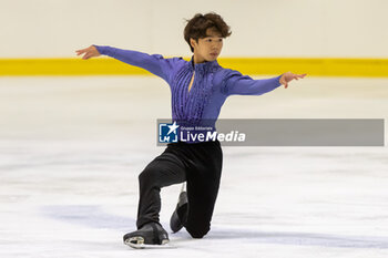 2024-09-13 - Shun SATO (JPN) during Men Short Program on September 13, 2024 at IceLab Bergamo Circuit, Italy - CHALLENGER SERIES LOMBARDIA TROPHY - ICE SKATING - WINTER SPORTS