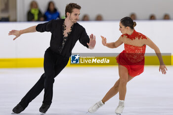 2024-09-14 - Sara CONTI (ITA) / Niccolo MACII (ITA) during Pairs Short Program on September 14, 2024 at IceLab Bergamo, Italy - CHALLENGER SERIES LOMBARDIA TROPHY - ICE SKATING - WINTER SPORTS