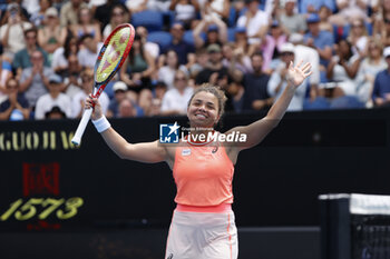 2024-01-20 - Jasmine Paolini (ITA) celebrates at the end of the their round three singles match against Anna Blinkova - AUSTRALIAN OPEN - INTERNATIONALS - TENNIS