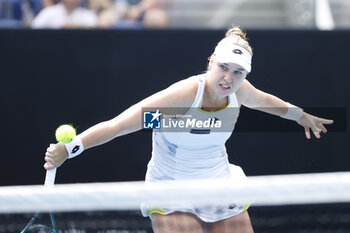 2024-01-20 - Anna Blinkova in action during their round three singles match against Jasmine Paolini (ITA) - AUSTRALIAN OPEN - INTERNATIONALS - TENNIS