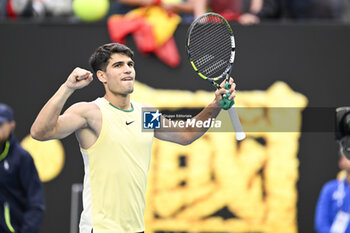 2024-01-18 - Carlos Alcaraz of Spain celebrates his victory during the Australian Open AO 2024 Grand Slam tennis tournament on January 18, 2024 at Melbourne Park in Australia. Photo Victor Joly / DPPI - TENNIS - AUSTRALIAN OPEN 2024 - WEEK 1 - INTERNATIONALS - TENNIS