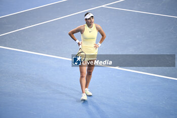 2024-01-18 - Emma Raducanu during the Australian Open AO 2024 Grand Slam tennis tournament on January 18, 2024 at Melbourne Park in Australia. Photo Victor Joly / DPPI - TENNIS - AUSTRALIAN OPEN 2024 - WEEK 1 - INTERNATIONALS - TENNIS