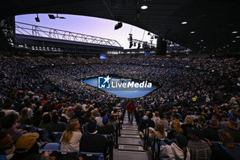 2024-01-22 - General ambiance or ambience illustration view of Rod Laver Arena with crowd during the Australian Open 2024, Grand Slam tennis tournament on January 22, 2024 at Melbourne Park in Melbourne, Australia - TENNIS - AUSTRALIAN OPEN 2024 - WEEK 2 - INTERNATIONALS - TENNIS