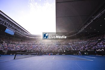2024-01-23 - General atmosphere illustration view of the Rod Laver Arena center court with Novak Djokovic during the Australian Open 2024 Grand Slam tennis tournament on January 22, 2024 at Melbourne Park, Australia. Photo Victor Joly / DPPI - TENNIS - AUSTRALIAN OPEN 2024 - WEEK 2 - INTERNATIONALS - TENNIS