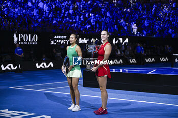 2024-01-27 - Aryna Sabalenka and Zheng Qinwen during the Australian Open AO 2024 women's final Grand Slam tennis tournament on January 27, 2024 at Melbourne Park in Australia. Photo Victor Joly / DPPI - TENNIS - AUSTRALIAN OPEN 2024 - WEEK 2 - INTERNATIONALS - TENNIS
