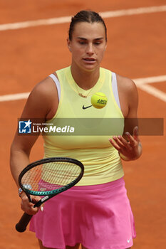 2024-05-15 - Rome, Italy 15.05.2024: Aryna Sabalenka VS Jelena Ostapenko (LAT) during Internazionali BNL 2024 women's WTA1000 Open tennis tournament in Rome at Grand Stand Arena . - INTERNAZIONALI BNL D'ITALIA - INTERNATIONALS - TENNIS