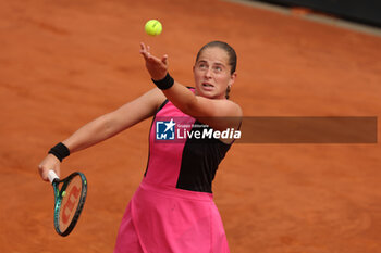 2024-05-15 - Rome, Italy 15.05.2024: Aryna Sabalenka VS Jelena Ostapenko (LAT) during Internazionali BNL 2024 women's WTA1000 Open tennis tournament in Rome at Grand Stand Arena . - INTERNAZIONALI BNL D'ITALIA - INTERNATIONALS - TENNIS