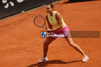 2024-05-15 - Rome, Italy 15.05.2024: Aryna Sabalenka VS Jelena Ostapenko (LAT) during Internazionali BNL 2024 women's WTA1000 Open tennis tournament in Rome at Grand Stand Arena . - INTERNAZIONALI BNL D'ITALIA - INTERNATIONALS - TENNIS