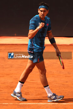 2024-05-15 - Rome, Italy 15.05.2024 : Alejandro TABILO (CHI) vs Zhizhen ZHANG (CHN) during Internazionali BNL 2024 men’s ATP 1000 Open tennis tournament in Rome at Grand Stand Arena . - INTERNAZIONALI BNL D'ITALIA - INTERNATIONALS - TENNIS