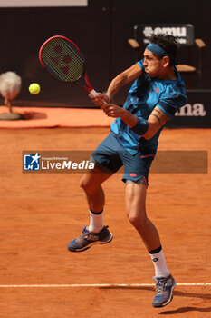 2024-05-15 - Rome, Italy 15.05.2024 : Alejandro TABILO (CHI) vs Zhizhen ZHANG (CHN) during Internazionali BNL 2024 men’s ATP 1000 Open tennis tournament in Rome at Grand Stand Arena . - INTERNAZIONALI BNL D'ITALIA - INTERNATIONALS - TENNIS