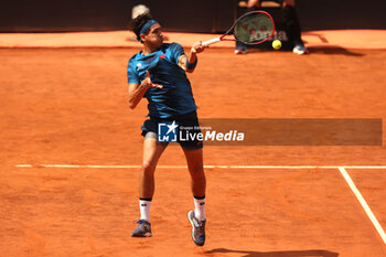 2024-05-15 - Rome, Italy 15.05.2024 : Alejandro TABILO (CHI) vs Zhizhen ZHANG (CHN) during Internazionali BNL 2024 men’s ATP 1000 Open tennis tournament in Rome at Grand Stand Arena . - INTERNAZIONALI BNL D'ITALIA - INTERNATIONALS - TENNIS