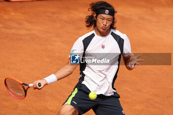 2024-05-15 - Rome, Italy 15.05.2024 : Alejandro TABILO (CHI) vs Zhizhen ZHANG (CHN) during Internazionali BNL 2024 men’s ATP 1000 Open tennis tournament in Rome at Grand Stand Arena . - INTERNAZIONALI BNL D'ITALIA - INTERNATIONALS - TENNIS