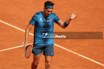 2024-05-15 - Rome, Italy 15.05.2024 : Alejandro TABILO (CHI) vs Zhizhen ZHANG (CHN) during Internazionali BNL 2024 men’s ATP 1000 Open tennis tournament in Rome at Grand Stand Arena . - INTERNAZIONALI BNL D'ITALIA - INTERNATIONALS - TENNIS