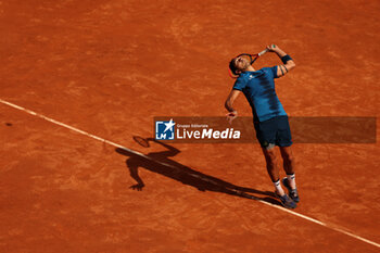 2024-05-15 - Rome, Italy 15.05.2024 : Alejandro TABILO (CHI) vs Zhizhen ZHANG (CHN) during Internazionali BNL 2024 men’s ATP 1000 Open tennis tournament in Rome at Grand Stand Arena . - INTERNAZIONALI BNL D'ITALIA - INTERNATIONALS - TENNIS