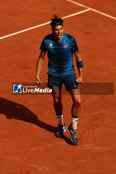 2024-05-15 - Rome, Italy 15.05.2024 : Alejandro TABILO (CHI) vs Zhizhen ZHANG (CHN) during Internazionali BNL 2024 men’s ATP 1000 Open tennis tournament in Rome at Grand Stand Arena . - INTERNAZIONALI BNL D'ITALIA - INTERNATIONALS - TENNIS