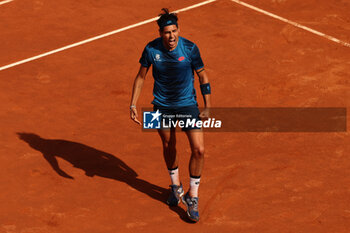 2024-05-15 - Rome, Italy 15.05.2024 : Alejandro TABILO (CHI) vs Zhizhen ZHANG (CHN) during Internazionali BNL 2024 men’s ATP 1000 Open tennis tournament in Rome at Grand Stand Arena . - INTERNAZIONALI BNL D'ITALIA - INTERNATIONALS - TENNIS