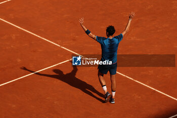 2024-05-15 - Rome, Italy 15.05.2024 : Alejandro TABILO (CHI) vs Zhizhen ZHANG (CHN) during Internazionali BNL 2024 men’s ATP 1000 Open tennis tournament in Rome at Grand Stand Arena . - INTERNAZIONALI BNL D'ITALIA - INTERNATIONALS - TENNIS