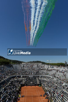 2024-05-17 - Passage of the Frecce Tricolori over the Centrale of the Foro Italico Master 1000 Internazionali BNL D'Italia tournament at Foro Italico on May 17, 2024
Fabrizio Corradetti / LiveMedia - INTERNAZIONALI BNL D'ITALIA - INTERNATIONALS - TENNIS