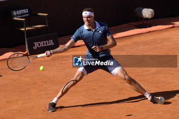 2024-05-17 - Alexander Zverev (GER) during the semi final against Alejandro Tabilo (CHI) of the ATP Master 1000 Internazionali BNL D'Italia tournament at Foro Italico on May 17, 2024
Fabrizio Corradetti / LiveMedia - INTERNAZIONALI BNL D'ITALIA - INTERNATIONALS - TENNIS