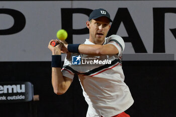 2024-05-17 - Nicolas Jarry (CHI) during the semi final against Tommy Paul (USA) of the ATP Master 1000 Internazionali BNL D'Italia tournament at Foro Italico on May 17, 2024
Fabrizio Corradetti / LiveMedia - INTERNAZIONALI BNL D'ITALIA - INTERNATIONALS - TENNIS