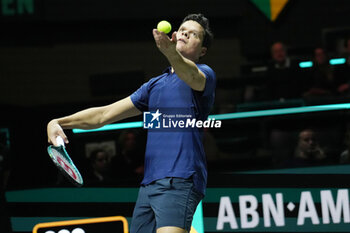2024-02-16 - Milos Raonic of Canada against Jannik Sinner of Italy, quarter-final during the ABN Amro Open 2024, ATP 500 tennis tournament on February 16, 2024 in Rotterdam, Netherlands - TENNIS - ABN AMRO OPEN 2024 - INTERNATIONALS - TENNIS