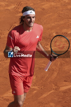 2024-04-11 - Stefanos Tsitsipas of Greece celebrates his victory over Alexander Zverev of Germany during day 5 of the Rolex Monte-Carlo 2024, ATP Masters 1000 tennis event on April 11, 2024 at Monte-Carlo Country Club in Roquebrune Cap Martin, France - TENNIS - ROLEX MONTE-CARLO MASTERS 2024 - 11/04 - INTERNATIONALS - TENNIS