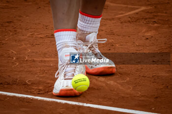 2024-04-17 - Feet of the player are seen during a second round ATP 500 Barcelona Open Banc Sabadell 2024 match at Real Club de Tenis de Barcelona, in Barcelona, Spain on April 17, 2024. (Photo/Felipe Mondino) - ATP 500 BARCELONA OPEN BANC SABADELL 2024 - ALEX DE MINAUR (AUS) VS RAFAEL NADAL (ESP) - INTERNATIONALS - TENNIS