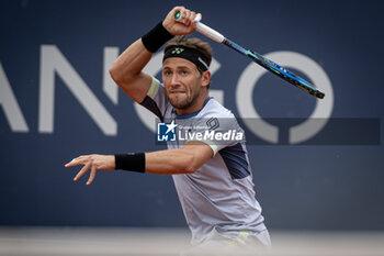 2024-04-21 - Casper Ruud (Norway) plays forehand shot against Stefanos Tsitsipas (Greece) during the final ATP 500 Barcelona Open Banc Sabadell 2024 match at Real Club de Tenis de Barcelona, in Barcelona, Spain on April 21, 2024. Photo by Felipe Mondino - ATP 500 BARCELONA OPEN BANC SABADELL 2024 FINAL - STEFANOS TSITSIPAS (GRE) VS CASPER RUUD (NOR) - INTERNATIONALS - TENNIS
