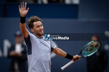 2024-04-21 - Casper Ruud (Norway) celebrate his victory against Stefanos Tsitsipas (Greece) in the final ATP 500 Barcelona Open Banc Sabadell 2024 match at Real Club de Tenis de Barcelona, in Barcelona, Spain on April 21, 2024. Photo by Felipe Mondino - ATP 500 BARCELONA OPEN BANC SABADELL 2024 FINAL - STEFANOS TSITSIPAS (GRE) VS CASPER RUUD (NOR) - INTERNATIONALS - TENNIS